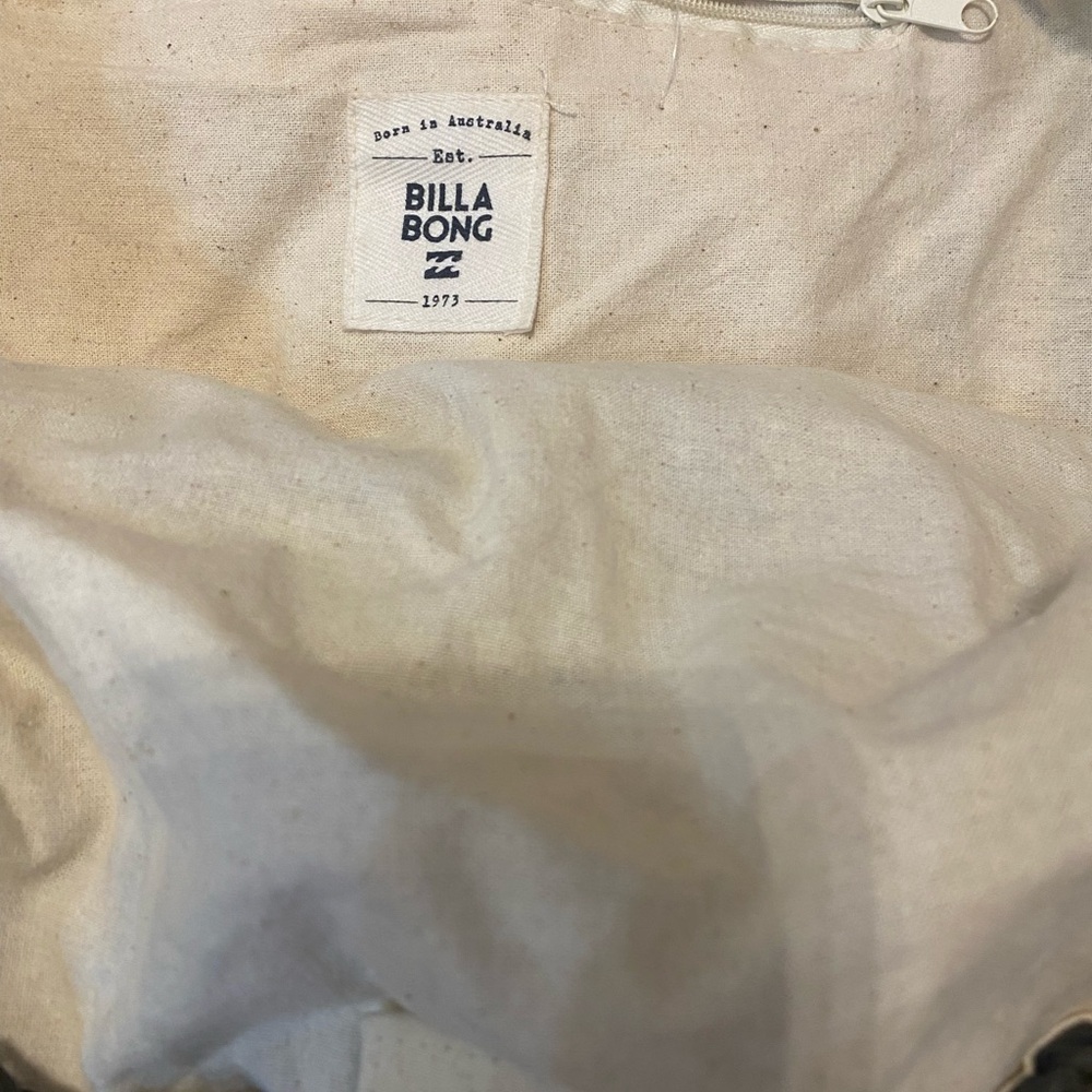 Billabong Black and Tan Circular Tote Bag - Picture 3 of 5